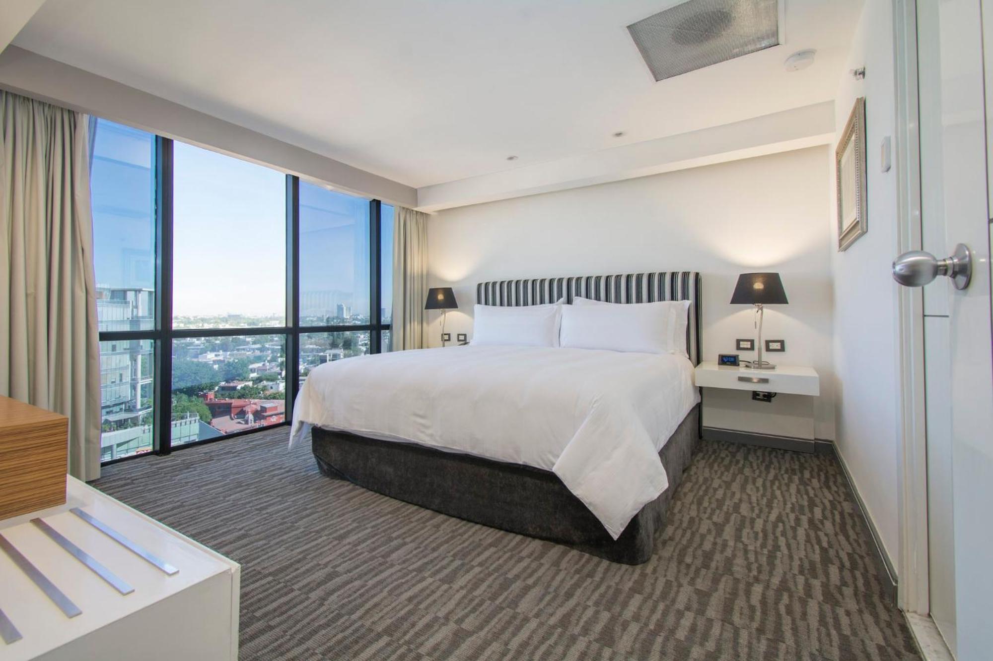 Presidente Intercontinental Guadalajara By Ihg Hotell Zapopan Eksteriør bilde